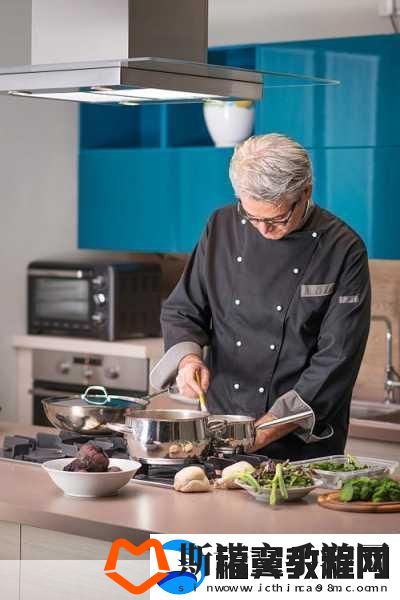 厨师苏尔曼制作美食中文版来袭-放置也能成大厨