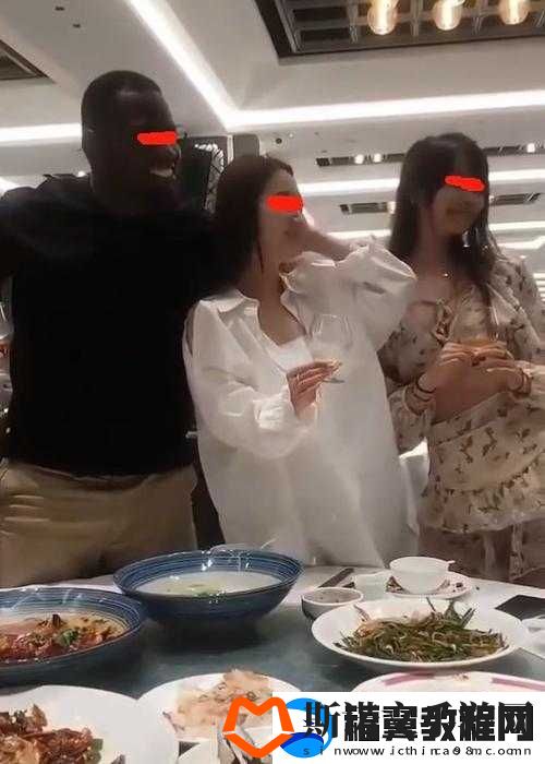 黑人男子和日本美女的激情碰撞