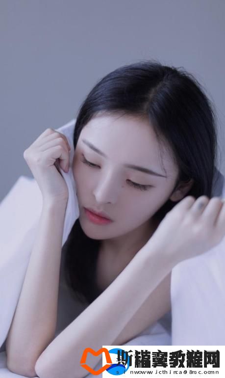田间的默契与力量，夫妻插秧38种方法图片大全传递的不只是技巧！